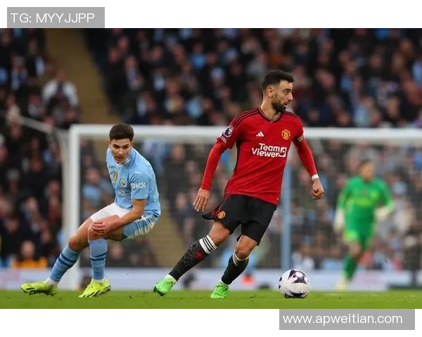 当前世界顶级男子足球球星的崛起与竞争格局分析